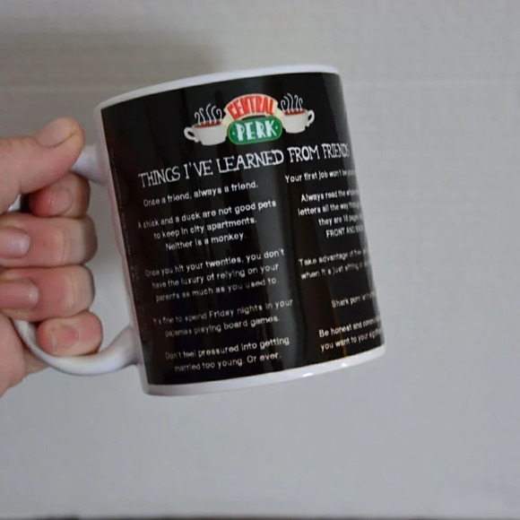FRIENDS Mug - Picture 4 of 5